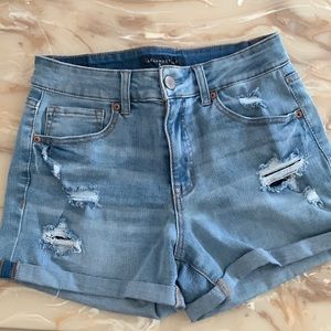 Aeropostale flex effects high waisted shorts size 8. Gently worn